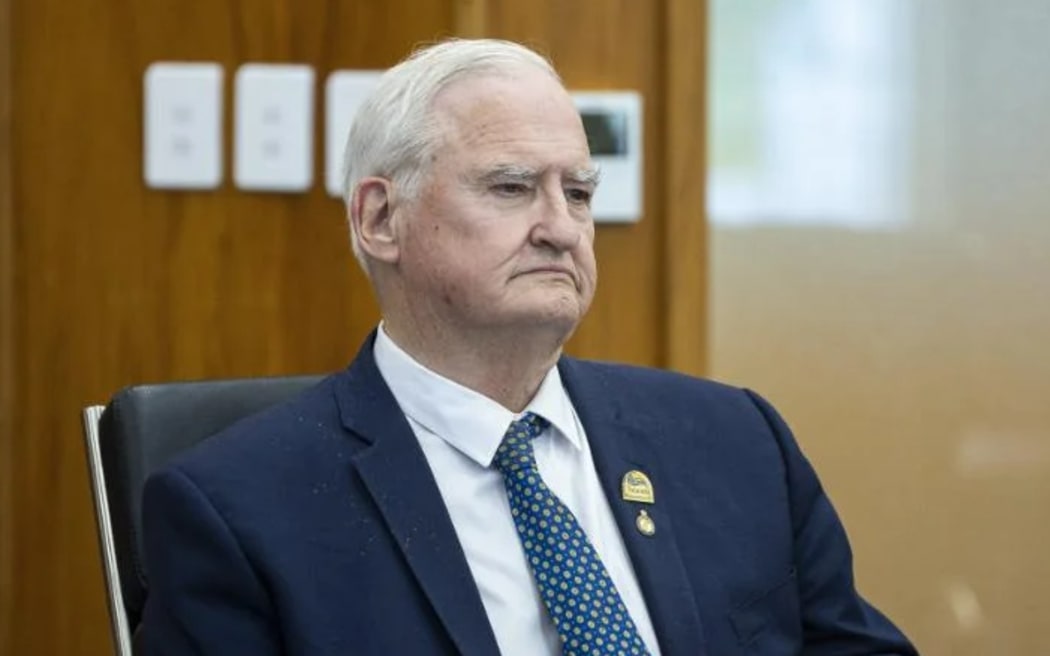Councillor Neil Walker broke his silence on Māori issues to query advice on governance.