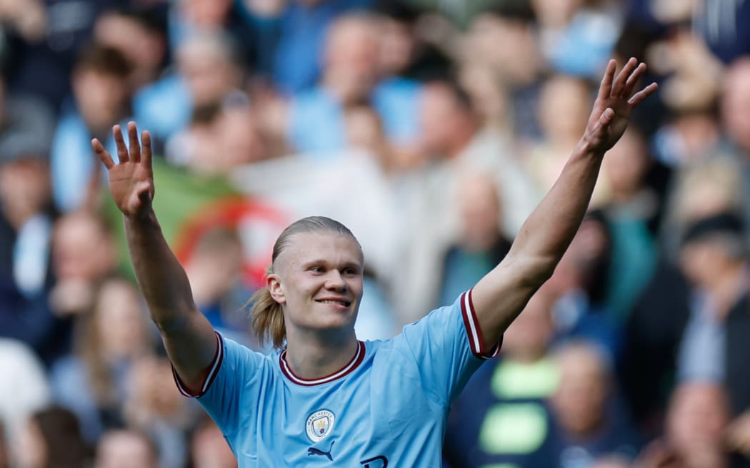 Erling Haaland of Manchester City acknowledges the crowd