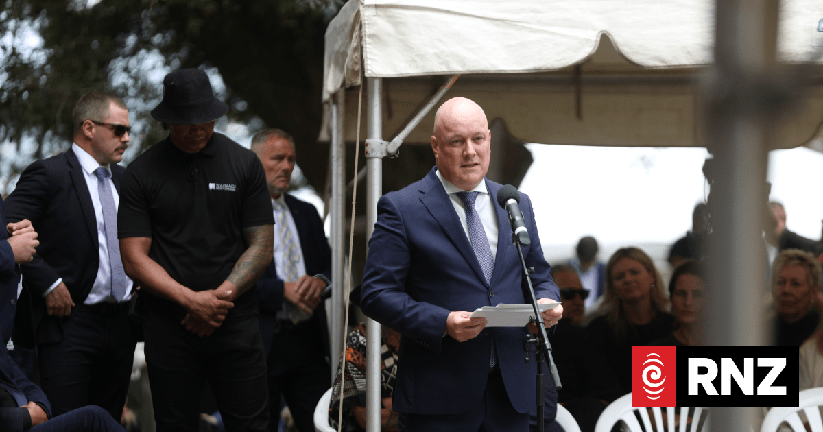 Prime Minister Christopher Luxon heckled during speech at Treaty Grounds