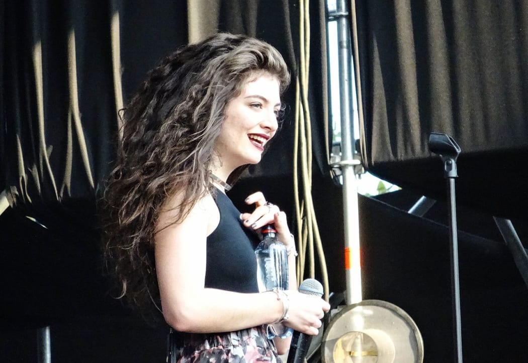 Lorde on stage