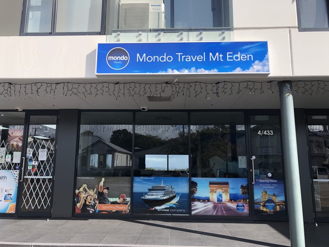 Mondo Travel.
