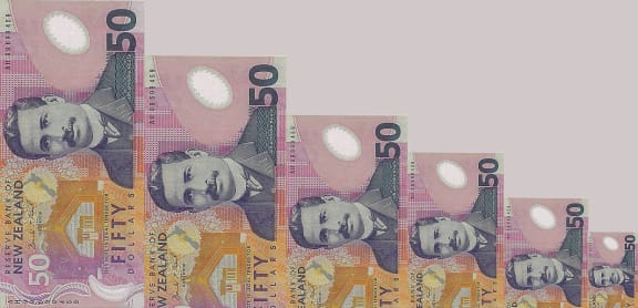 300114. Photo Diego Opatowski / RNZ. dOLLAR DOWN