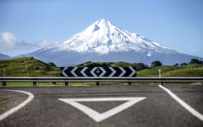 PHOTO: Andy Jackson Photographer.   Mt Taranaki taken from the corner of Stent road and SH45.