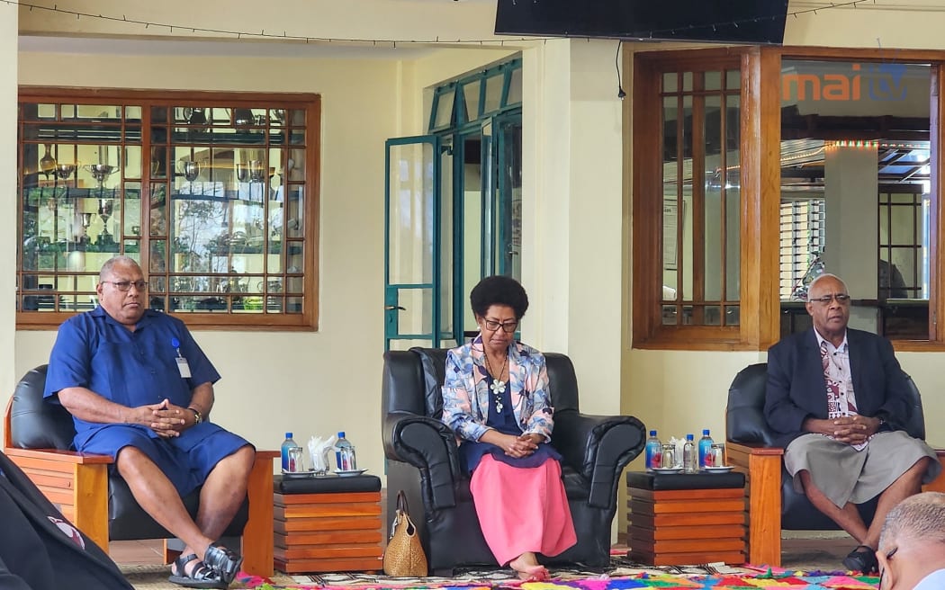 The military apology was presented to GCC member and high chief and former opposition leader Ro Teimumu Kepa (centre).