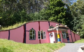The Eyeslit House is newly built on the site of the old farmhouse at Kaurinui.
