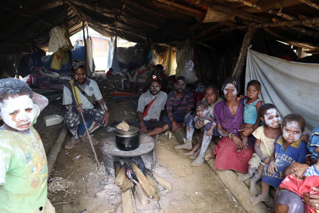 Members of a quake-hit community in PNG's Hela province, March 2018.