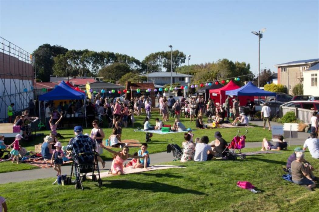 The fortnightly Night Food Markets held at the South Alive Community Park.