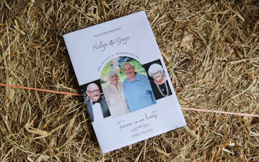 A funeral for Helge and Gaye Hansen was held at the Kumeu Showgrounds in Auckland.