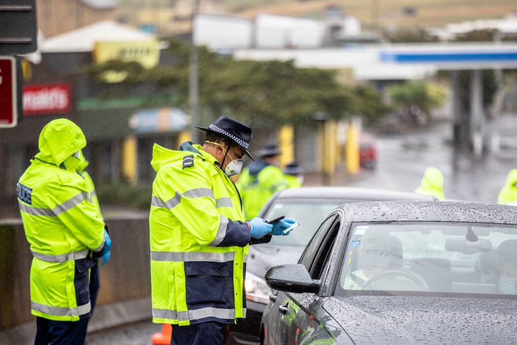 The Covid-19 checkpoint at Mercer, south of Auckland.
