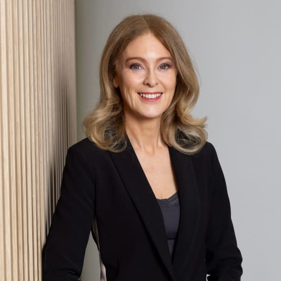 Dr. Sarah Hart