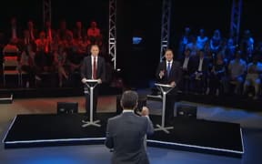 Guyon Espiner moderates the 2011 leaders' debate between Phil Goff and John Key