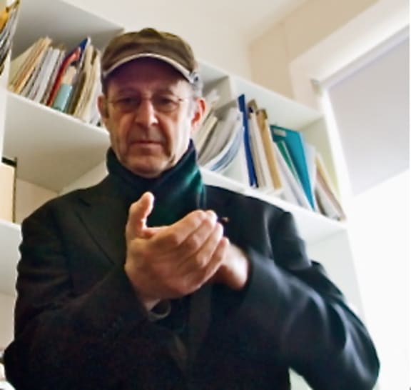 Steve Reich performing Clapping Music 2006