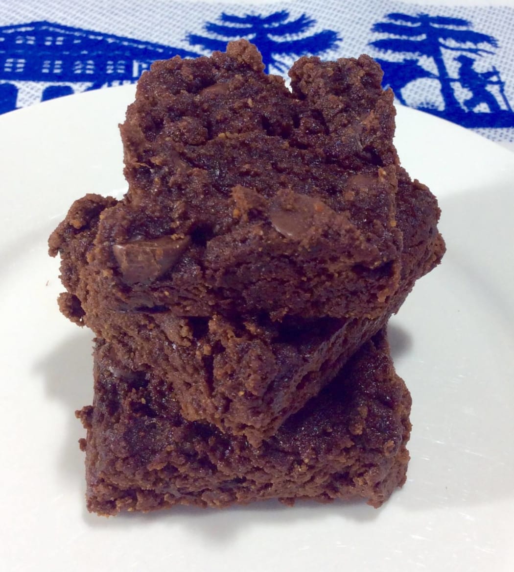Melted Gooey Apple Brownies