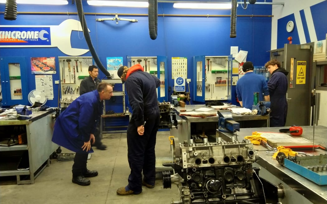 Ara Institute of Canterbury automotive engineering students.