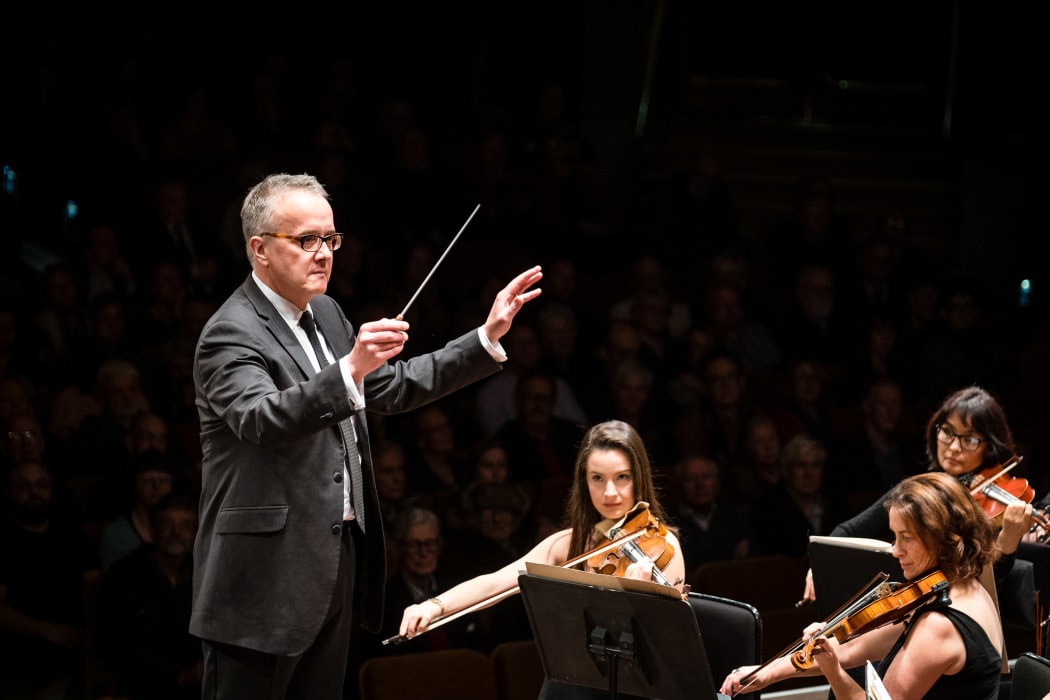 Marc Taddei conducts Wellington Orchestra