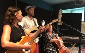 Holly Ewens and Andy Hummel (aka Rosy Tin Teaaddy) with cellist Janet Holborow in the RNZ studio