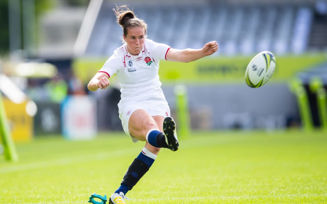 Emily Scarratt of England during the Women's Rugby World Cup semi-final match between England and Canada at Eden Park in Auckland, New Zealand on Saturday November 05, 2022. Copyright photo: Aaron Gillions / www.photosport.nz