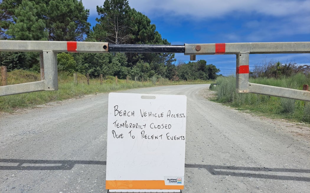 Sign at Muriwai Beach after fatality