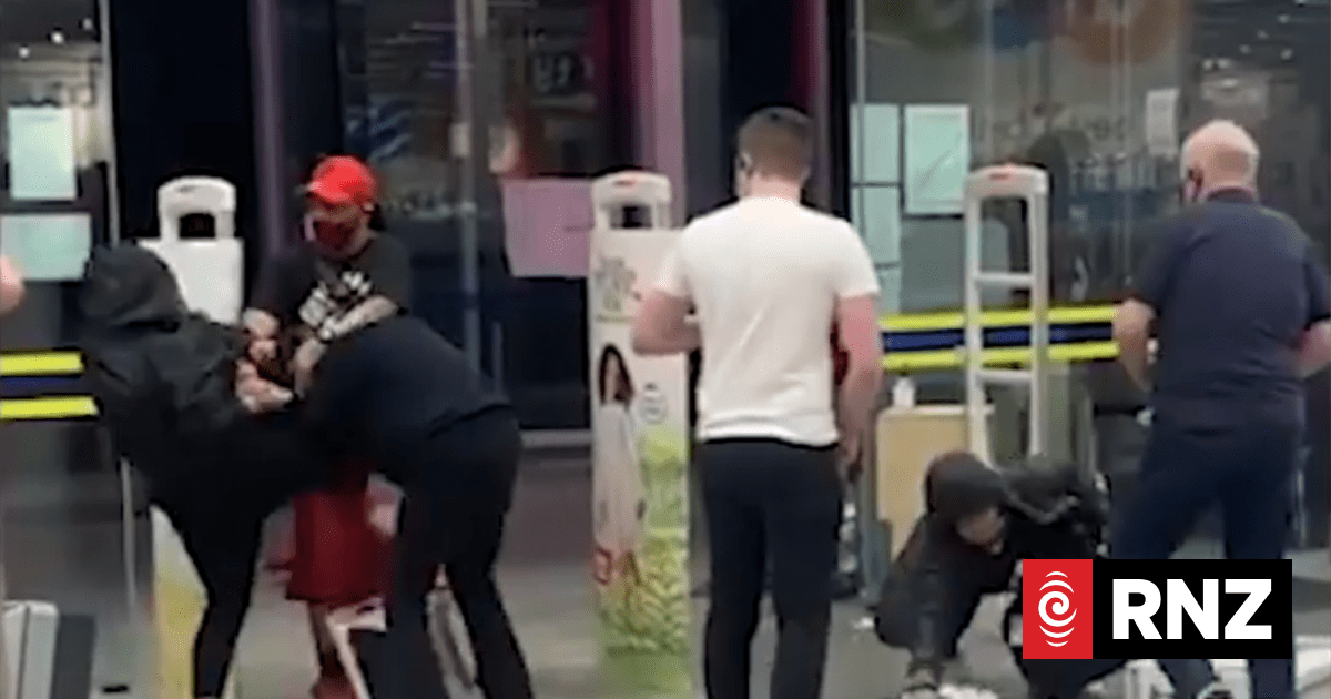 Security guards facing aggressive thefts on daily basis - industry body ...
