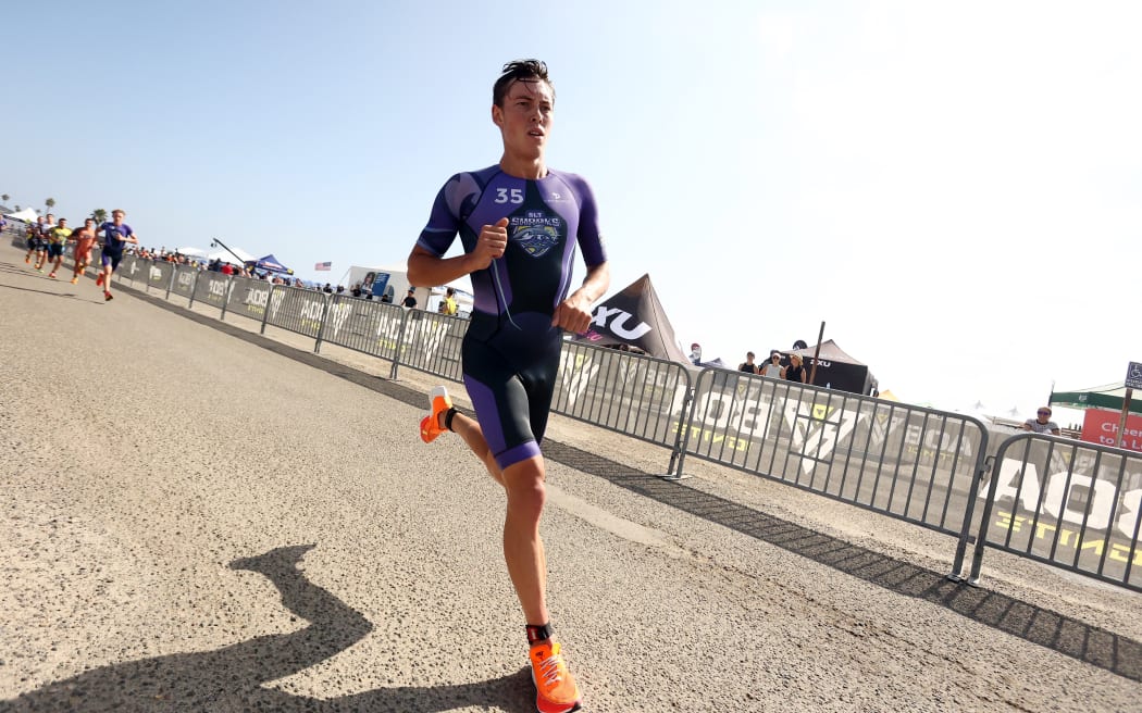 MALIBU, CALIFORNIA - SEPTEMBER 17: Hayden Wilde competing at the Super League Triathlon, Malibu on September 17, 2022 in Malibu, California.   Tommaso Boddi/Getty Images for Malibu Triathlon & Super League Triathlon /AFP (Photo by Tommaso Boddi / GETTY IMAGES NORTH AMERICA / Getty Images via AFP)