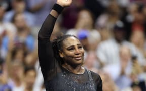 Serena Williams thanks the fans after being defeated by Ajla Tomlijanovic of Australia during their Women's Singles Third Round match on Day Five of the 2022 US Open at USTA Billie Jean King National Tennis Center on September 02, 2022 in the Flushing neighborhood of the Queens borough of New York City.   Al Bello/Getty Images/AFP (Photo by AL BELLO / GETTY IMAGES NORTH AMERICA / Getty Images via AFP)