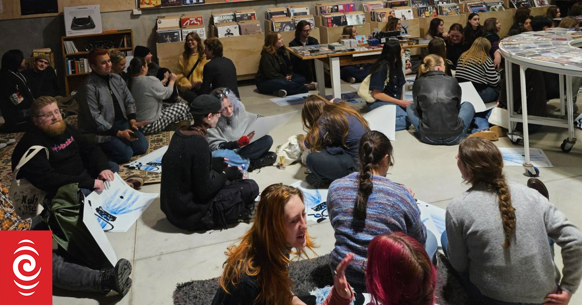 Fans finally hear Lorde's new album in full at intimate parties around NZ