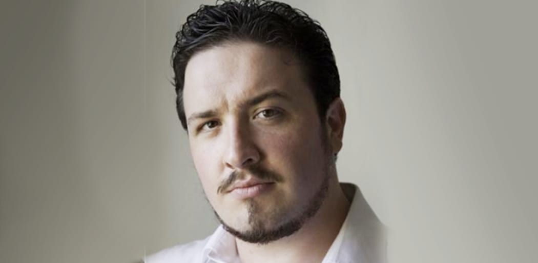 Opera singer Wade Kernot