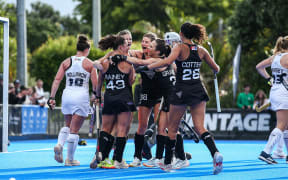 The Black Sticks celebrate Anna Willocks' goal that gave them victory against the United States in the second test at Lloyd Elsmore Park, Auckland, 20 January 2025.