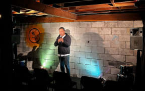 Comedian Heta Dawson has turned his garage in his South Auckland family home into a comedy venue.