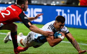Rameka Poihipi scores the winnings try. Chiefs versus the Crusaders in Christchurch, March 2022