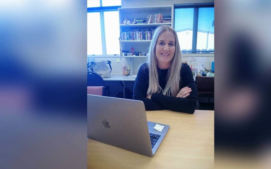 Tauranga teacher Sophie Hucker is trying to get to the bottom of who put the pole there, and locals are gripped.