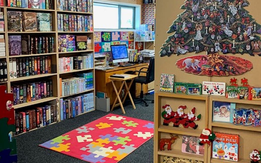 Jigsaw puzzle collection