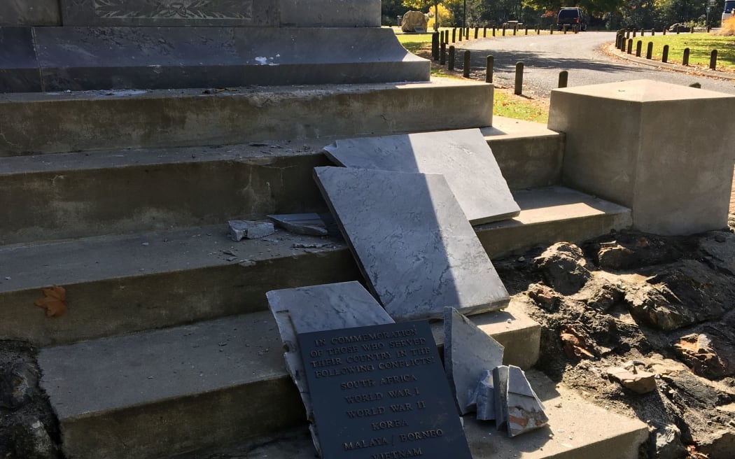 Ngāruawāhia cenotaph has been vandalised just before Anzac day