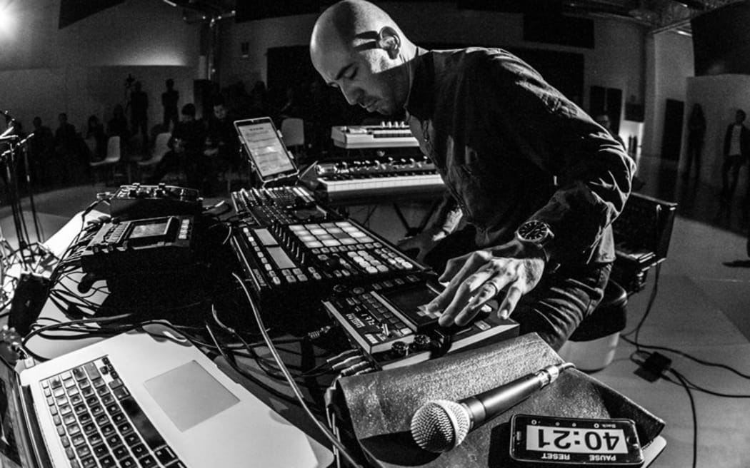 Mark De-Clive Lowe