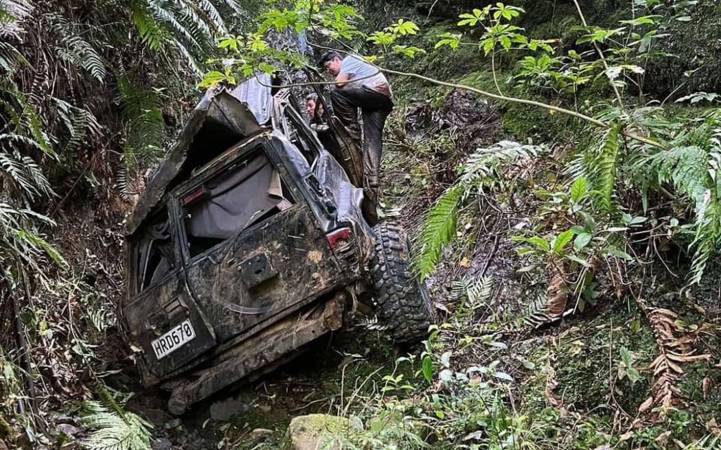 Sam Olney truck plunged in ravine in Kaimai Ranges.
