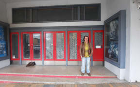 Architectural designer Nigel Gilkison says it's worth trying to save the building before calling in the bulldozers.