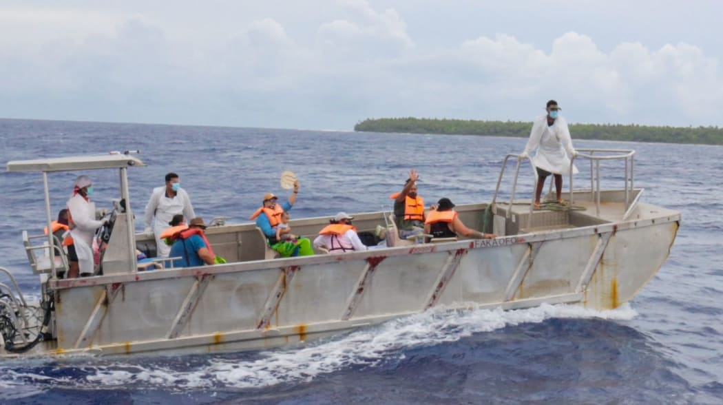 Fakaofo passengers being taken ashore.