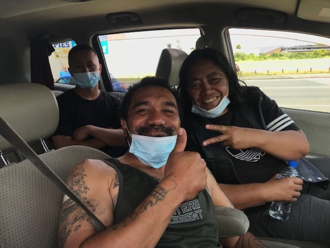 Bill Matthews [centre] with whānau getting vaccinated in Kaikohe.