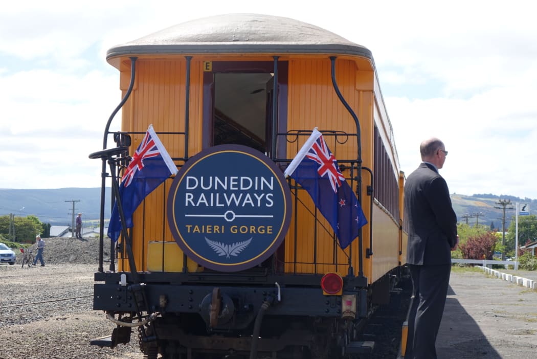 The royal couple left for central Dunedin about 1.45pm.