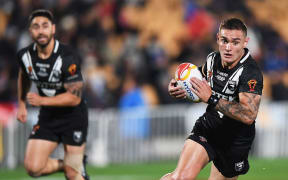 Danny Levi breaks away up field.
New Zealand Kiwis v Samoa, Rugby League World Cup 2017.