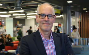 Chris Bullen, Professor of  Population Health  Auckland University says messaging over alcohol and pregnancy is inconsistent.