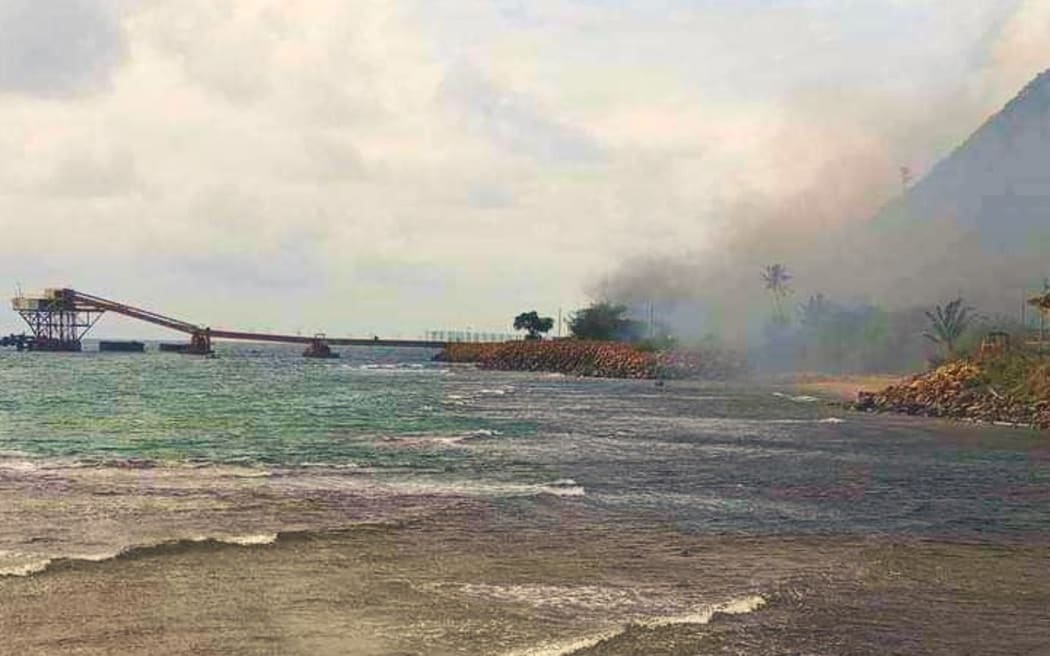 Société Le Nickel mining centre in Thio on fire – PHOTO RRB