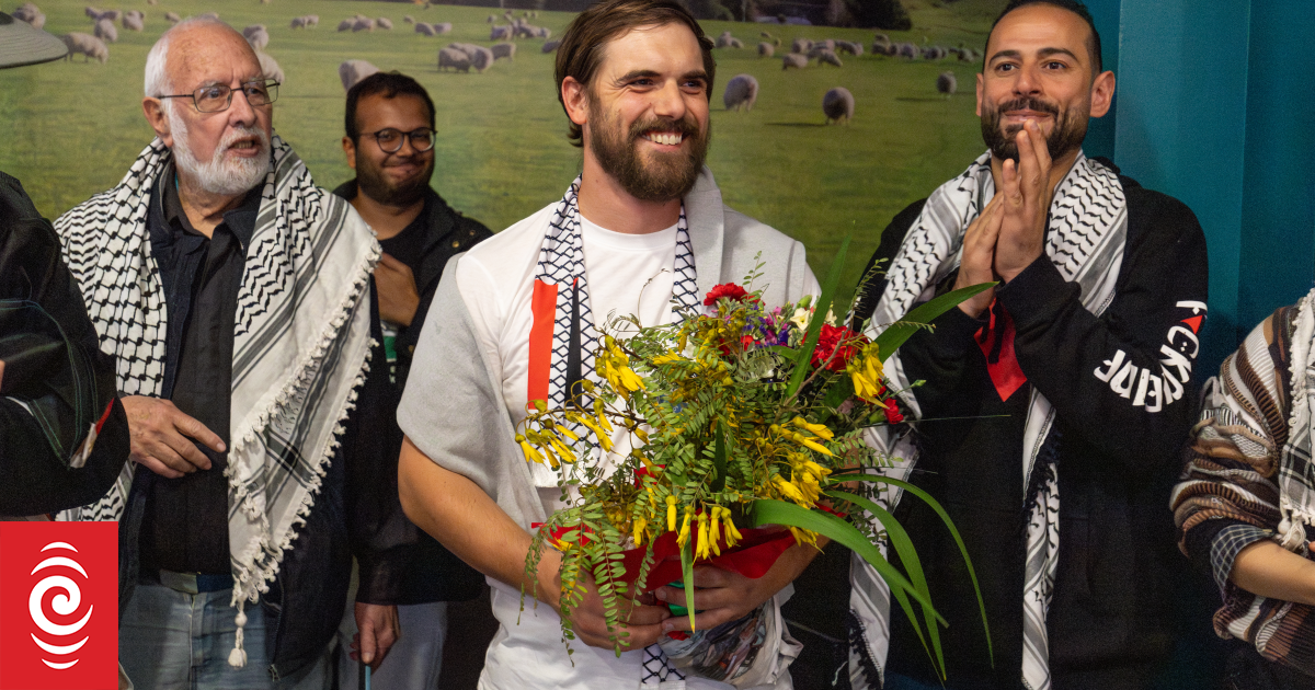 Gaza aid flotilla: Actor-turned-activist detained by Israeli navy claims ...