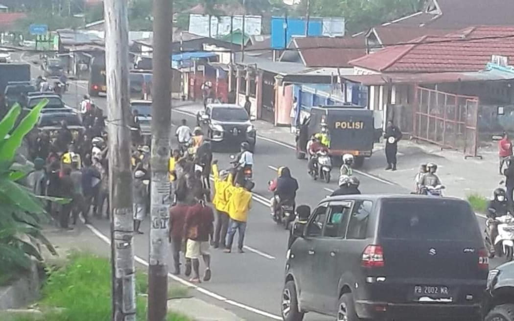 Indonesian police drew rapidly to disperse West Papuan protestors in Manokwari.