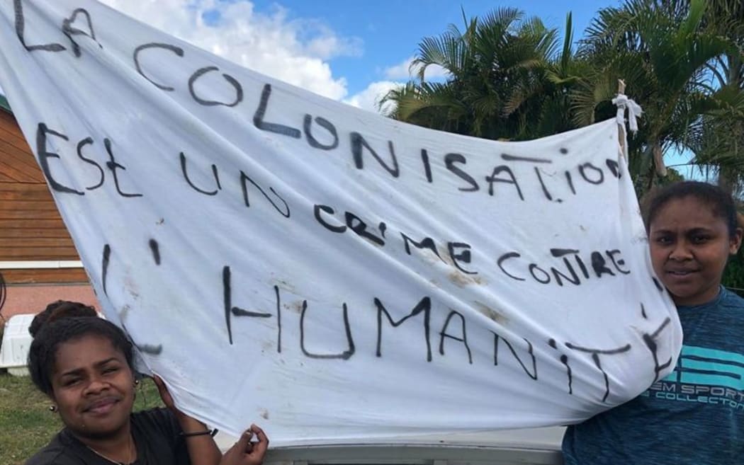 Protestors in New Caledonia's north demanding independence from France