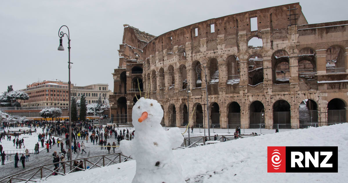 Europe freezes, Mediterranean snowed under