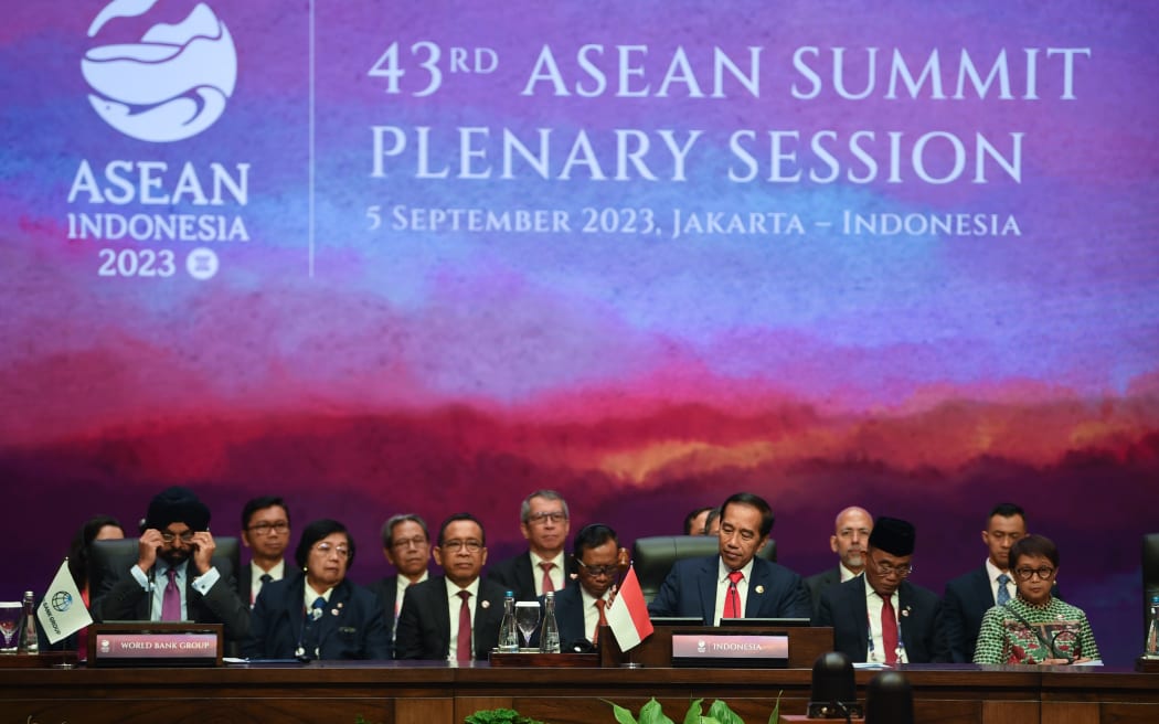 President of Indonesia Joko Widodo opens the Plenary Session of the 43rd ASEAN Summit at the Jakarta Convention Center, Jakarta, Tuesday (5/9/2023). Media Center of the ASEAN Summit 2023/M Agung Rajasa/pras/Int.
 *** Local Caption *** Presiden RI Joko Widodo membuka Plenary Session KTT ke-43 ASEAN di Jakarta Convention Center, Jakarta, Selasa (5/9/2023). MEDIA CENTER KTT ASEAN 2023/M Agung Rajasa/pras.
