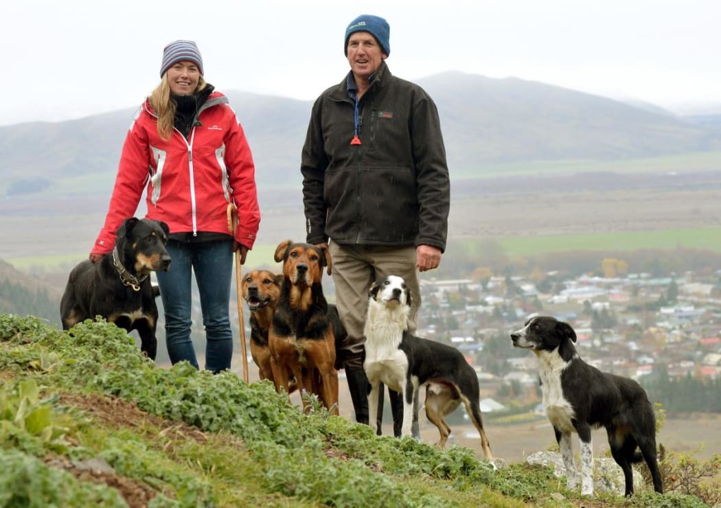 Steph Tweed and Roger Tweed with Grit, Gemma, Cooper, Price and Rose in 2016.