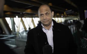 Labour's Willie Jackson arrives at Wellington Airport on 16 October 2023 following the election at the weekend.