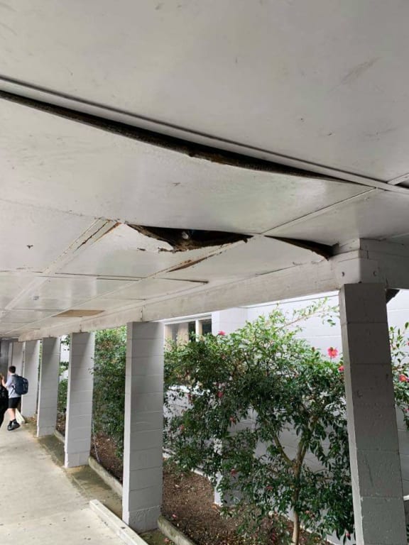 A block of classrooms at Hutt Valley High School has had to shut due to mould and leakage problems.